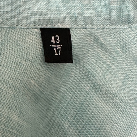 Giorgio Armani Men's Light Blue Linen Casual Shirt - Picture 4 of 5